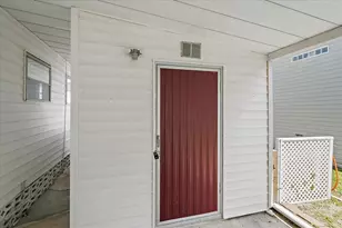 17 Flores Dr, Palmetto, FL 34221 - Photo 24