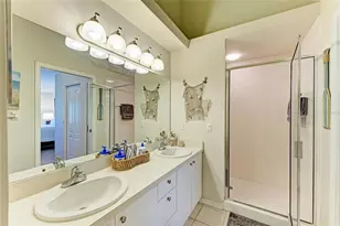 9470 High Gate Dr, Sarasota, FL 34238 - Photo 28