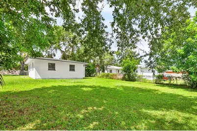 911 13th Street E, Bradenton, FL 34208 - Photo 10