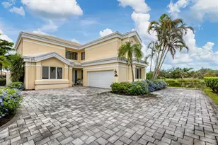 7728 Club Ln, Sarasota, FL 34238 - Photo 2