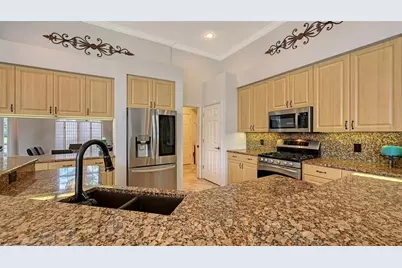 8122 Spring Marsh Drive, Bradenton, FL 34201 - Photo 14