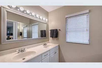 4873 Huntleigh Drive, Sarasota, FL 34233 - Photo 20