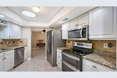 4873 Huntleigh Drive, Sarasota, FL 34233 - Photo 16