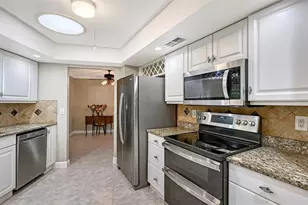 4873 Huntleigh Dr, Sarasota, FL 34233 - Photo 16