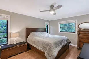 4873 Huntleigh Dr, Sarasota, FL 34233 - Photo 18