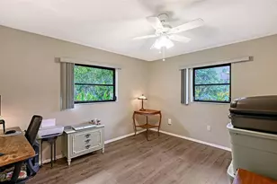 4873 Huntleigh Dr, Sarasota, FL 34233 - Photo 22