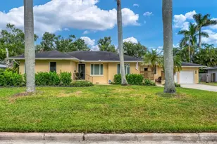 202 22nd St W, Bradenton, FL 34205 - Photo 2