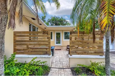 202 22nd Street W, Bradenton, FL 34205 - Photo 6