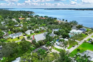 202 22nd St W, Bradenton, FL 34205 - Photo 10