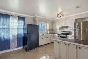 1104 Fruitland Ave, Bradenton, FL 34207 - Photo 6