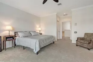 4922 Commonwealth Dr, Sarasota, FL 34242 - Photo 24