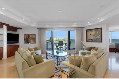 464 Golden Gate Point #403, Sarasota, FL 34236 - Photo 14