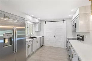 4444 Narraganset Trail, Sarasota, FL 34233 - Photo 4