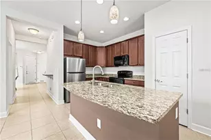 8437 Nandina Dr, Sarasota, FL 34240 - Photo 10