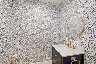 1846 Lincoln Dr, Sarasota, FL 34236 - Photo 8