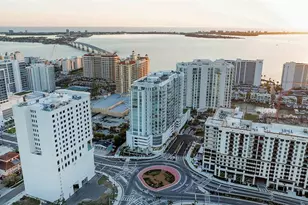 301 Quay Commons, Sarasota, FL 34236 - Photo 2