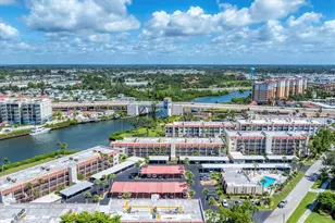 240 Santa Maria St, Venice, FL 34285 - Photo 4