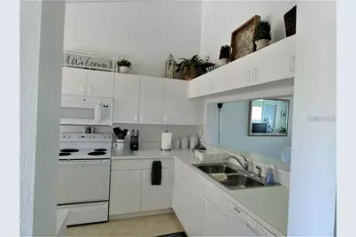 8735 Olde Hickory Avenue #8302, Sarasota, FL 34238 - Photo 4