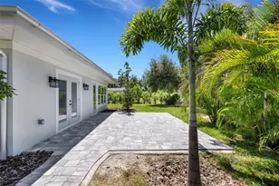 3857 Malec Cir, Sarasota, FL 34233 - Photo 56