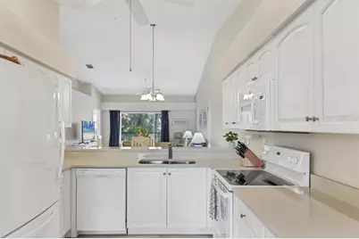 8941 Veranda Way #523, Sarasota, FL 34238 - Photo 18