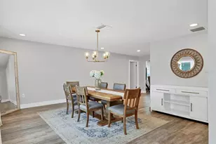 147 Adair Ave, Sarasota, FL 34243 - Photo 18