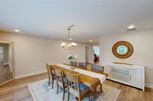 147 Adair Ave, Sarasota, FL 34243 - Photo 8