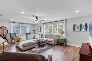 147 Adair Ave, Sarasota, FL 34243 - Photo 8