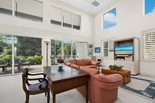 3543 Mistletoe Ln, Longboat Key, FL 34228 - Photo 8