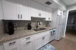 143 Whispering Sands Dr, Sarasota, FL 34242 - Photo 4