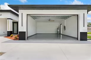 1207 W 9th St, Lehigh Acres, FL 33972 - Photo 4