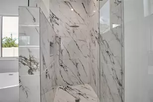 2231 Wood St, Sarasota, FL 34237 - Photo 22