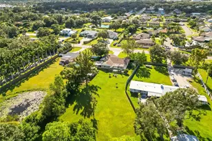 4913 37th St E, Bradenton, FL 34203 - Photo 68