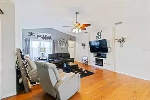 4913 37th St E, Bradenton, FL 34203 - Photo 10