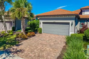 12272 Marsh Pointe Rd, Sarasota, FL 34238 - Photo 4