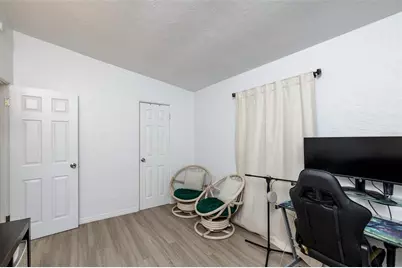 2356 Kingston Street S, Saint Petersburg, FL 33711 - Photo 10