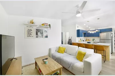 2356 Kingston Street S, Saint Petersburg, FL 33711 - Photo 2