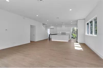 2516 Browning Street, Sarasota, FL 34237 - Photo 2