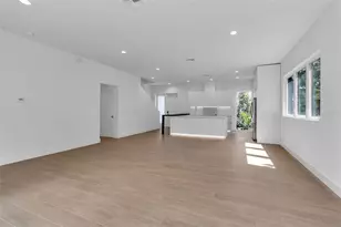 2516 Browning St, Sarasota, FL 34237 - Photo 2