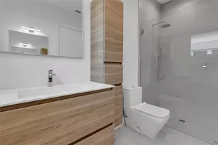 2516 Browning St, Sarasota, FL 34237 - Photo 12