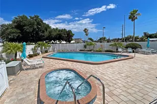126 Sandstone Cir, Venice, FL 34293 - Photo 44