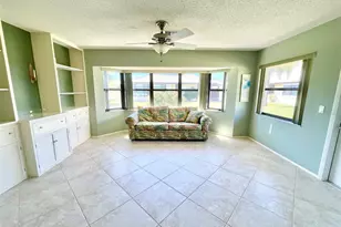 126 Sandstone Cir, Venice, FL 34293 - Photo 18