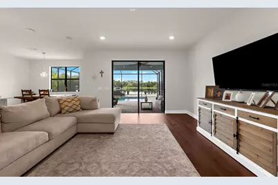 6148 Baywood Court, Lakewood Ranch, FL 34211 - Photo 4