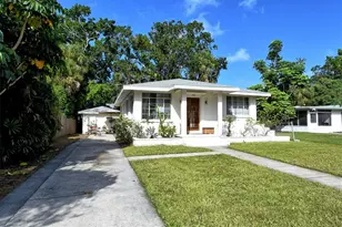 1931 Edgewater Dr, Sarasota, FL 34234 - Photo 2