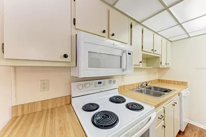 305 30th Avenue W #A210, Bradenton, FL 34205 - Photo 16