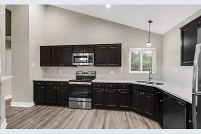 1604 Fairview Avenue, Lakeland, FL 33803 - Photo 2