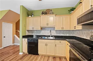 7525 Plantation Cir, Bradenton, FL 34201 - Photo 10