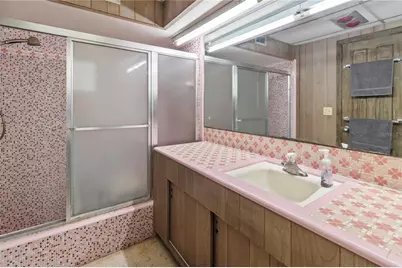 3205 Bougainvillea Street, Sarasota, FL 34239 - Photo 12