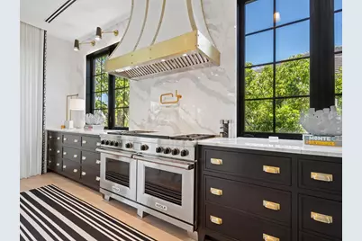 440 Meadow Lark Drive, Sarasota, FL 34236 - Photo 16