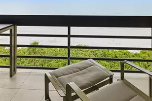 1135 Gulf of Mexico Dr, Longboat Key, FL 34228 - Photo 24