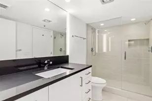 1135 Gulf of Mexico Dr, Longboat Key, FL 34228 - Photo 18